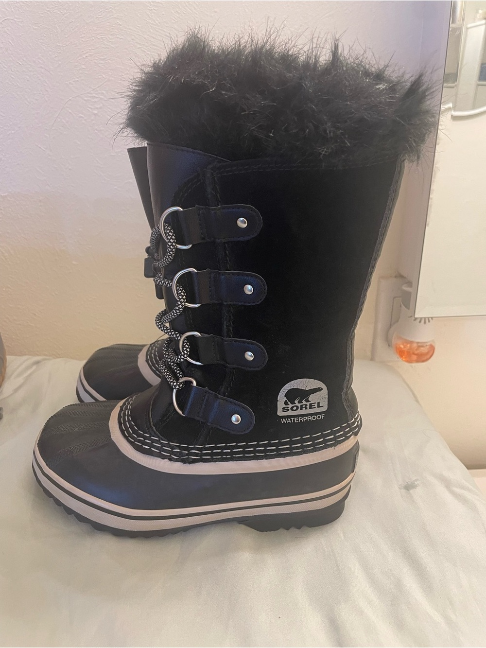 Small pet product identification